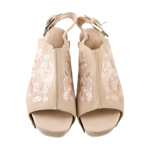 Sold - Picture 3 of 5